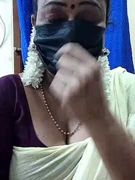 Snapshot of rekha_naier chatting on 20, 12, 2025 rekha naier online show from 20, 12, 2025