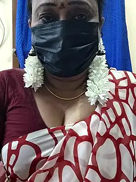 Snapshot of rekha_naier chatting on 3, 2, 2026 rekha naier online show from 3, 2, 2026