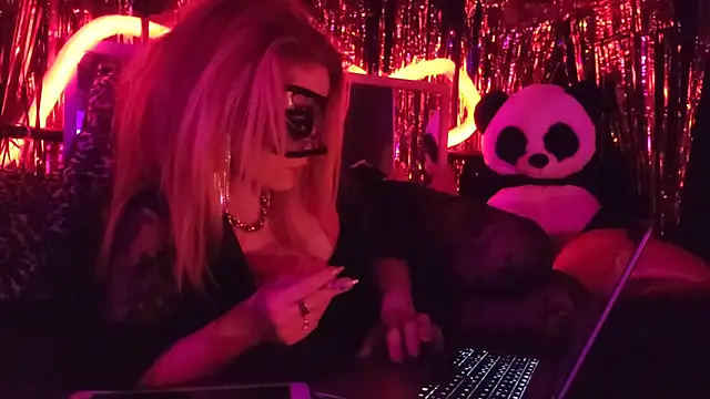 anonymouszN online show from 8, 1, 2025