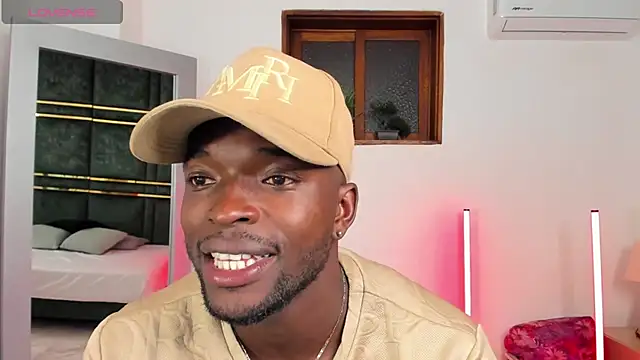 Snapshot of Dylan_Taylor chatting on 7, 2, 2026 Dylan Taylor online show from 7, 2, 2026