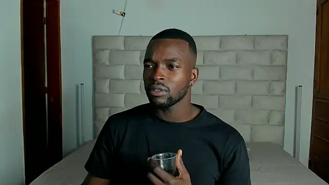 Snapshot of Dylan_Taylor chatting on 21, 2, 2026 Dylan Taylor online show from 21, 2, 2026