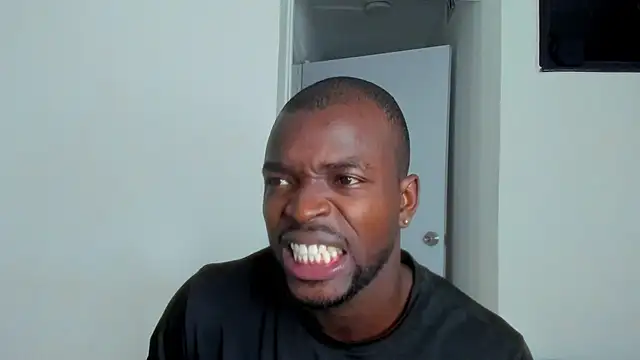 Snapshot of Dylan_Taylor chatting on 15, 3, 2026 Dylan Taylor online show from 15, 3, 2026