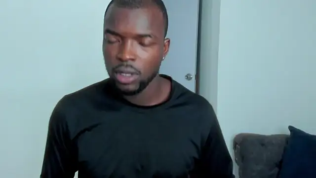 Snapshot of Dylan_Taylor chatting on 19, 3, 2026 Dylan Taylor online show from 19, 3, 2026