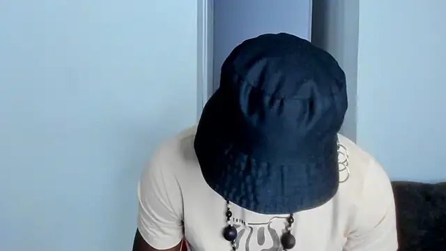 Snapshot of Dylan_Taylor chatting on 21, 3, 2026 Dylan Taylor online show from 21, 3, 2026