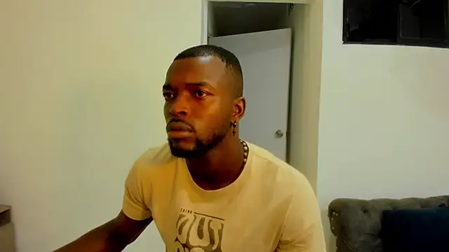 Snapshot of Dylan_Taylor chatting on 31, 3, 2026 Dylan Taylor online show from 31, 3, 2026