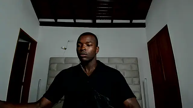 Snapshot of Dylan_Taylor chatting on 12, 4, 2026 Dylan Taylor online show from 12, 4, 2026