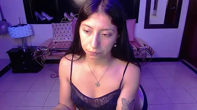 Snapshot of Angela_Diaz_ chatting on 25, 1, 2025 Angela Diaz online show from 25, 1, 2025