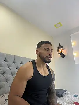 Snapshot of bruno_miller_ chatting on 29, 4, 2026 bruno miller online show from 29, 4, 2026