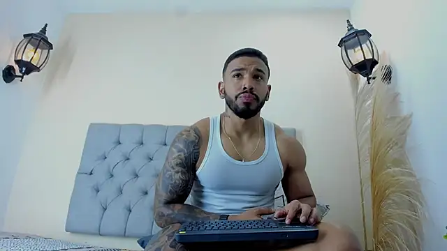 Snapshot of bruno_miller_ chatting on 25, 5, 2026 bruno miller online show from 25, 5, 2026