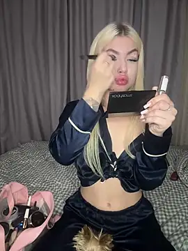 Cute Barbieee  online show from 12, 12, 2024