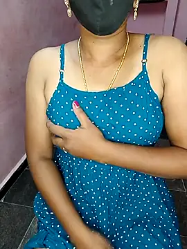 Tamil Shalini Lustyy online show from 24, 10, 2025