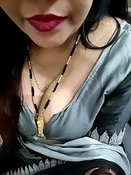 Snapshot of Mayuri77 chatting on 23, 7, 2026 Mayuri77 online show from 23, 7, 2026