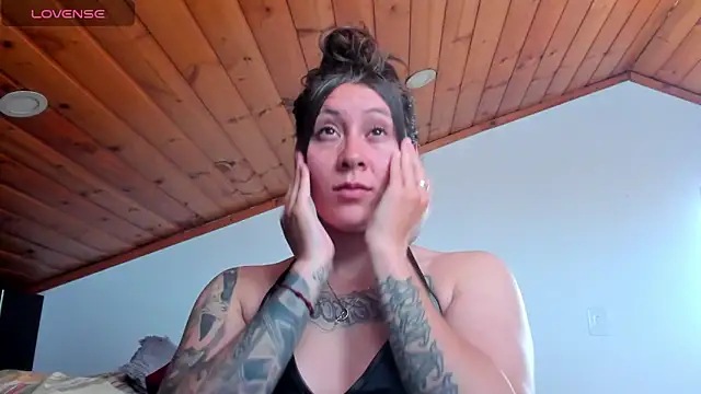 Snapshot of Darkness_jones_ chatting on 2, 2, 2026 Darkness jones online show from 2, 2, 2026