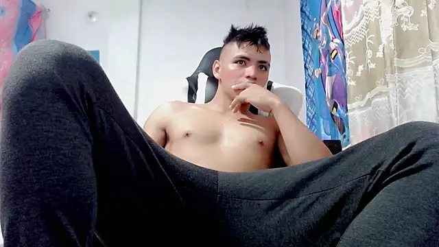 Snapshot of danilo302209 chatting on 14, 2, 2025 danilo302209 online show from 14, 2, 2025