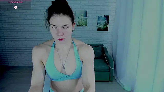 Lisa Ray online show from 8, 3, 2026