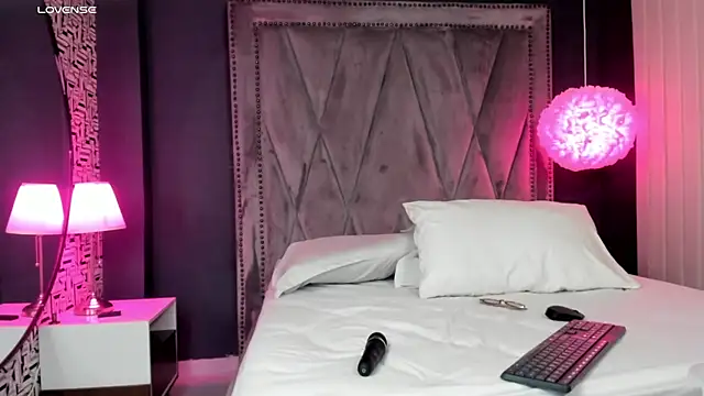 Snapshot of Pamela_Johnsonn chatting on 17, 11, 2025 Pamela Johnsonn online show from 17, 11, 2025