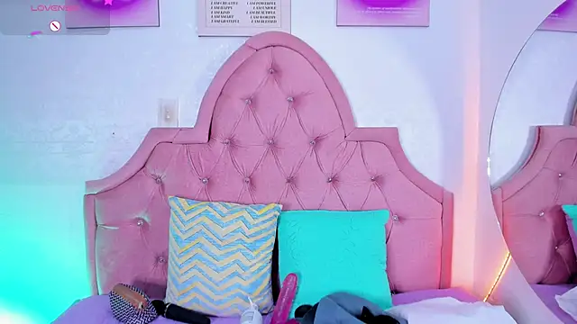 amandalee01 online show from 7, 11, 2025