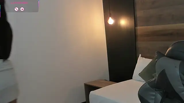 stephanya  online show from 26, 3, 2026