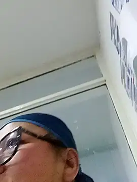 Snapshot of Darly_Gomez chatting on 20, 12, 2024 Darly Gomez online show from 20, 12, 2024