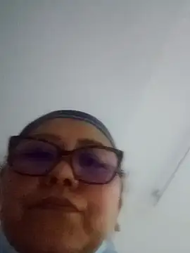 Snapshot of Darly_Gomez chatting on 31, 12, 2024 Darly Gomez online show from 31, 12, 2024