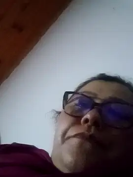 Snapshot of Darly_Gomez chatting on 31, 12, 2024 Darly Gomez online show from 31, 12, 2024