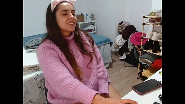 Ursumi1 online show from 7, 11, 2025