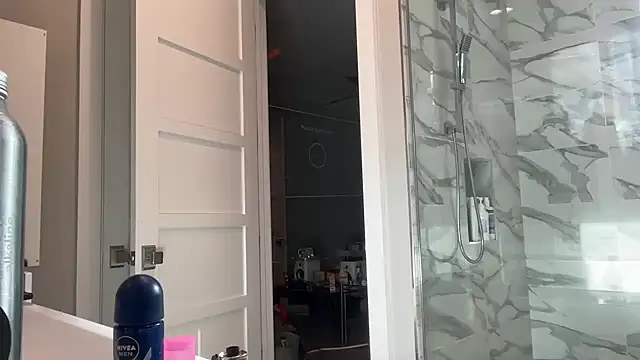 69woodinson online show from 25, 3, 2026