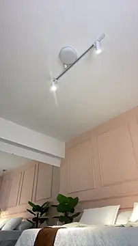 Snapshot of SHARONN____ chatting on 3, 2, 2026 SHARONN online show from 3, 2, 2026