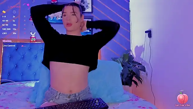 elafranco  online show from 8, 12, 2024