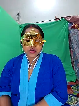 Snapshot of Real_Desi_Couple chatting on 9, 1, 2025 Real Desi Couple online show from 9, 1, 2025