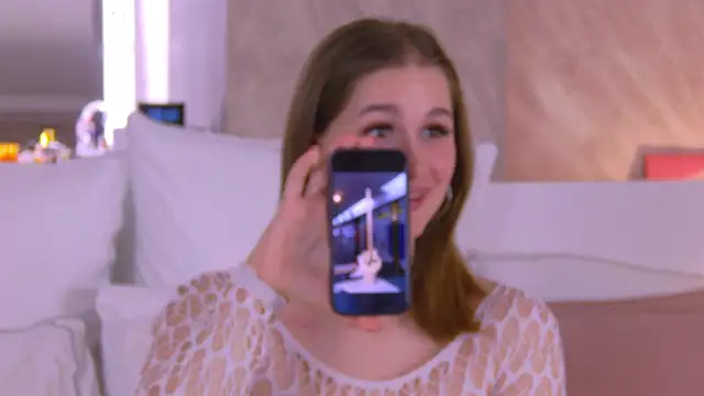 EllieHayes online show from 12, 3, 2025