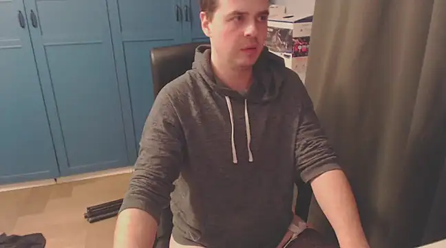 CuteMan33 online show from 24, 12, 2024