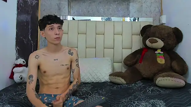 Bi Latin Boys1 online show from 21, 12, 2024