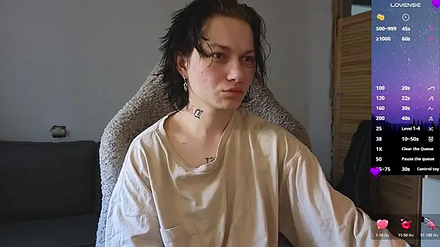 esajukyy online show from 14, 4, 2026