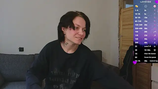 Snapshot of esajukyy chatting on 18, 4, 2026 esajukyy online show from 18, 4, 2026