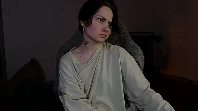 Snapshot of esajukyy chatting on 18, 5, 2026 esajukyy online show from 18, 5, 2026