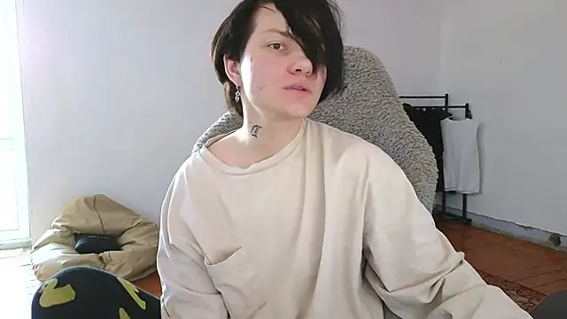 Snapshot of esajukyy chatting on 3, 7, 2026 esajukyy online show from 3, 7, 2026