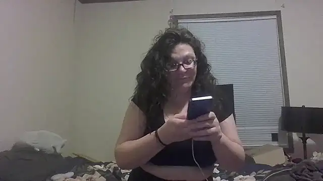 kitwithclaws420 online show from 19, 4, 2026