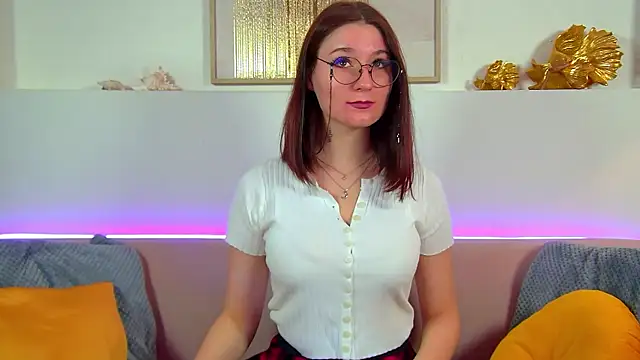 VictoriaArdern online show from 28, 9, 2025