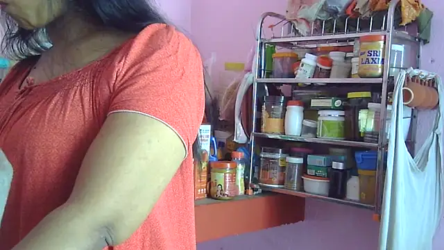 Snapshot of Suhana-sapna chatting on 24, 5, 2026 Suhana-sapna online show from 24, 5, 2026