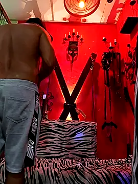 Snapshot of Charly_BC_Dirty chatting on 28, 11, 2025 Charly BC Dirty online show from 28, 11, 2025