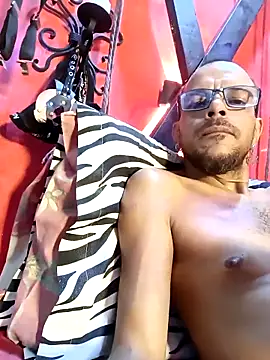 Snapshot of Charly_BC_Dirty chatting on 14, 12, 2025 Charly BC Dirty online show from 14, 12, 2025