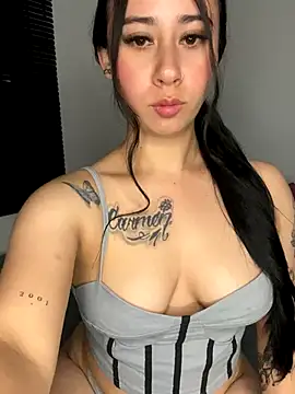 Snapshot of Zoee_t chatting on 27, 10, 2025 Zoee t online show from 27, 10, 2025