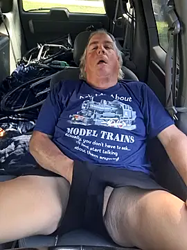 Snapshot of Bus310A chatting on 29, 9, 2025 Bus310A online show from 29, 9, 2025