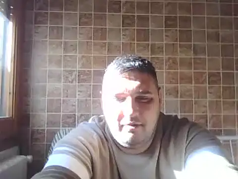 Snapshot of _revianzip1 chatting on 12, 1, 2025 revianzip1 online show from 12, 1, 2025