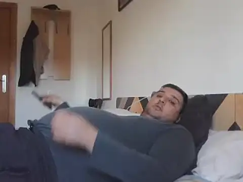 Snapshot of _revianzip1 chatting on 16, 2, 2025 revianzip1 online show from 16, 2, 2025