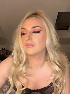 littlebambi26 online show from 12, 3, 2026