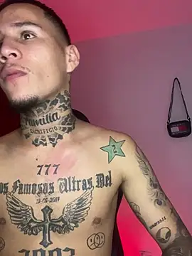 Junihn0 online show from 31, 1, 2025