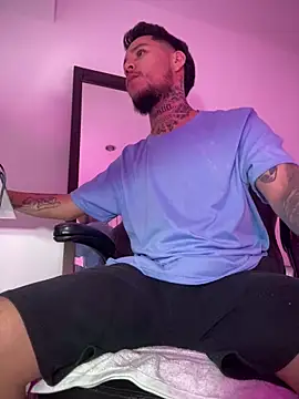 Junihn0 online show from 3, 10, 2025