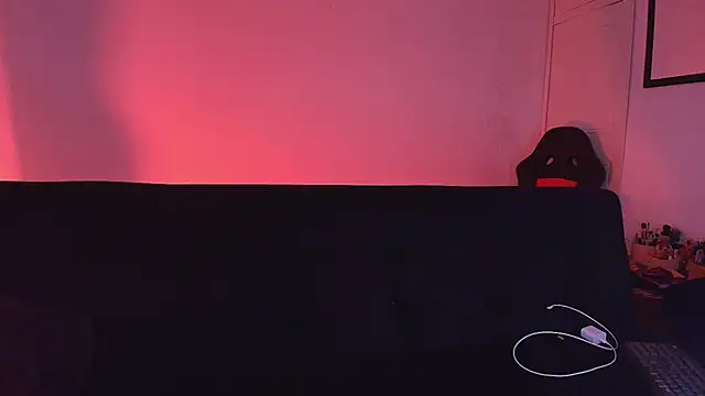 Junihn0 online show from 3, 12, 2025